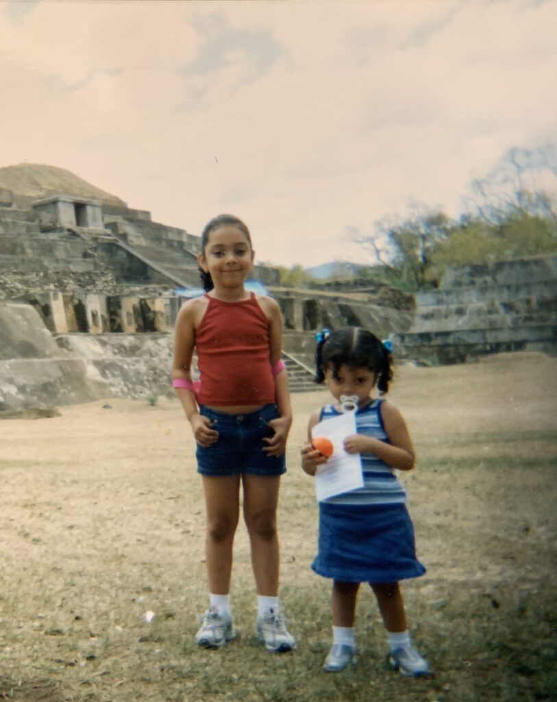 two children in front of the Tazumal ruins in El Salvador