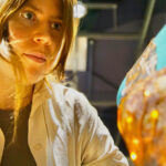 Fiona Bell image working in her studio